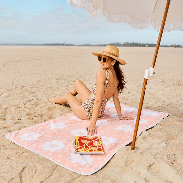 organic natural non toxic beach towels from weezie